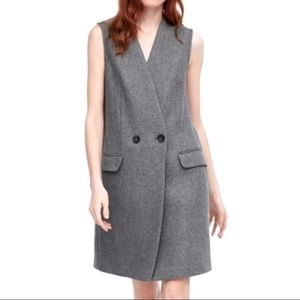 ZARA Sleeveless Vest / Jacket with POCKETS